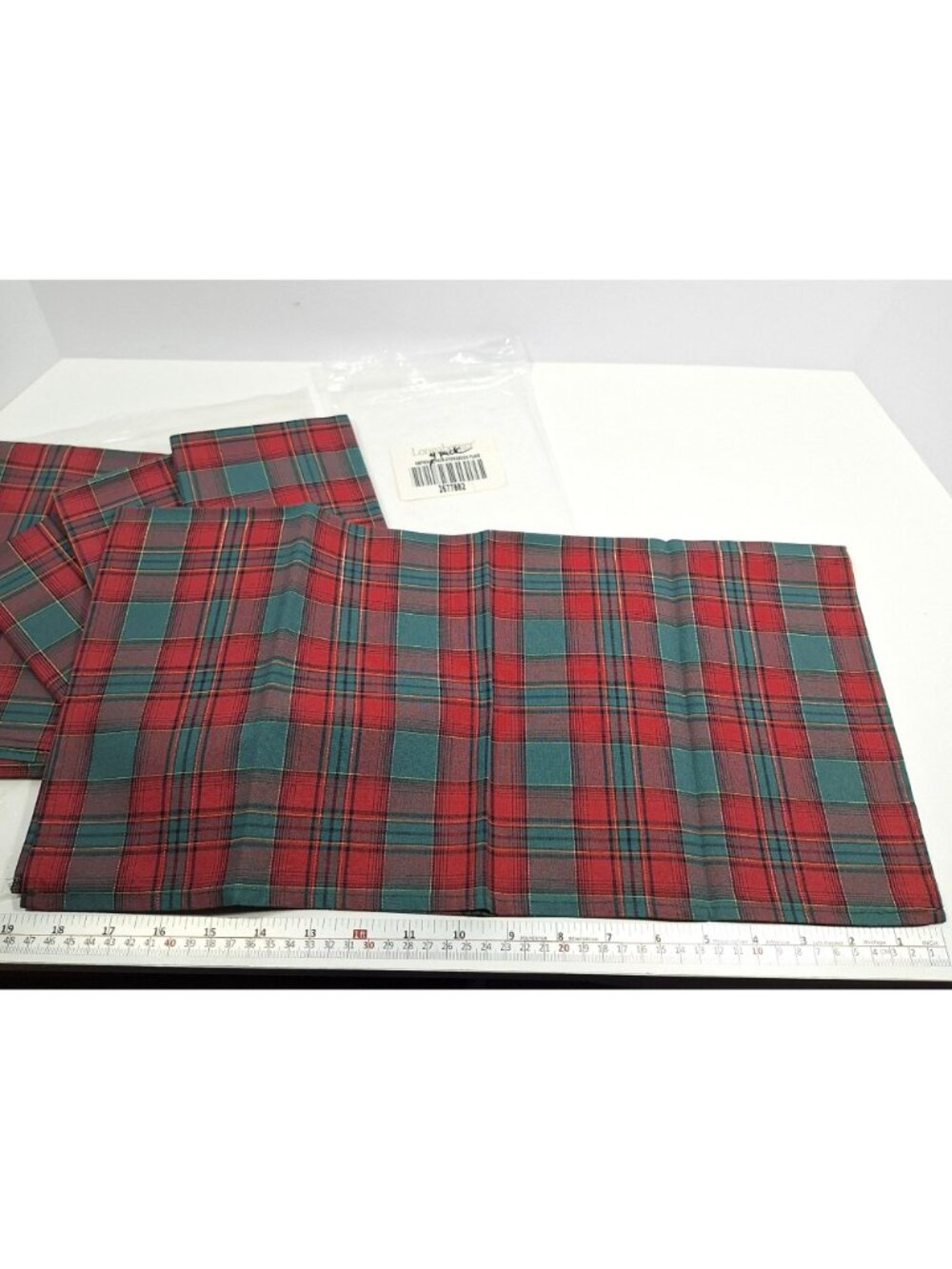 Longaberger Evergreen Plaid 4 Napkins 36" Square Tablecloth Set Open Package - Picture 13 of 16